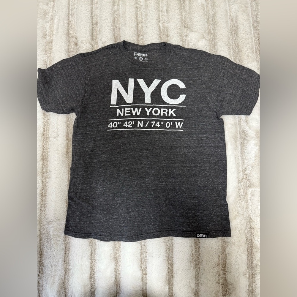 Deter - NYC - New York T-shirt - XL